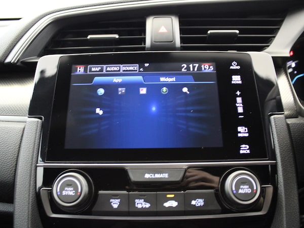Used Honda Civic 2017 for sale - 76263882: Photo 18