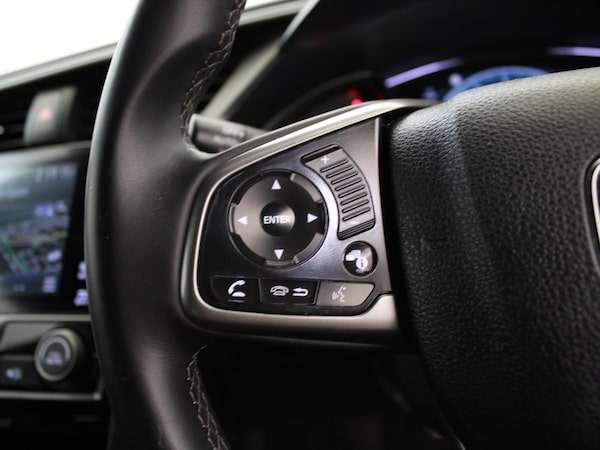 Used Honda Civic 2017 for sale - 76263882: Photo 30
