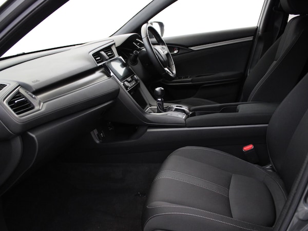 Used Honda Civic 2017 for sale - 76263882: Photo 9