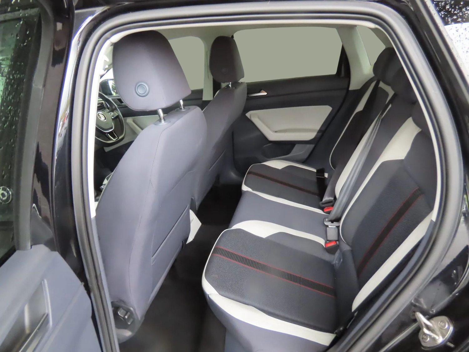 Used Volkswagen Polo 2021 for sale - 76353268: Photo 8