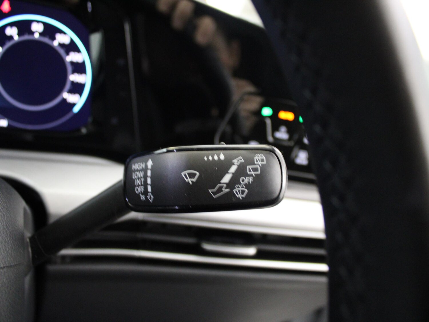 Used Volkswagen Golf 2021 for sale - 76300209: Photo 36