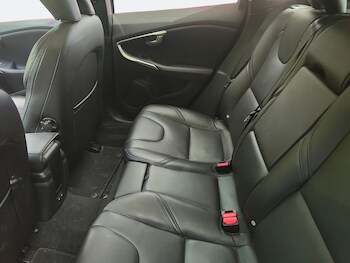 Used Volvo V40 2017 for sale - 78537497: Photo
