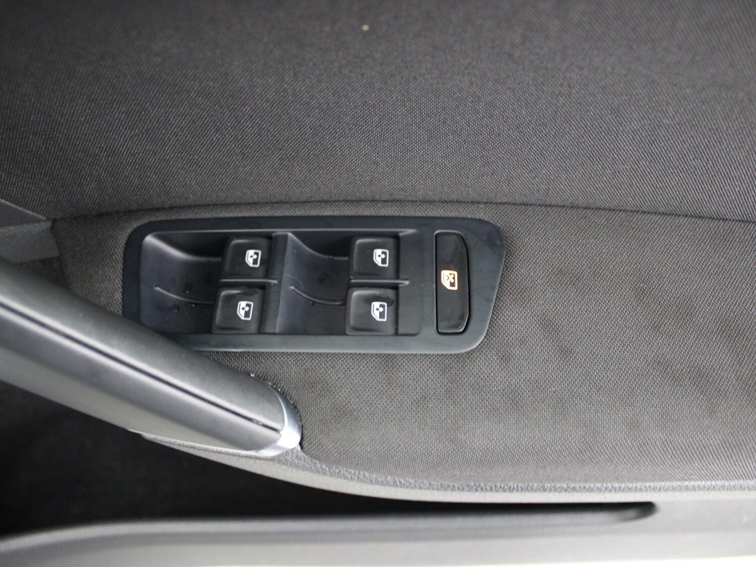 Used Volkswagen Golf 2018 for sale - 77206715: Photo 32