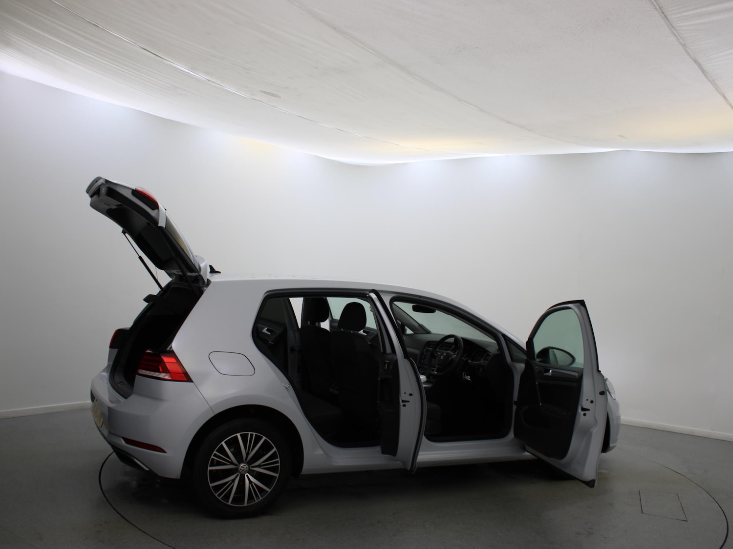 Used Volkswagen Golf 2018 for sale - 77206715: Photo 34