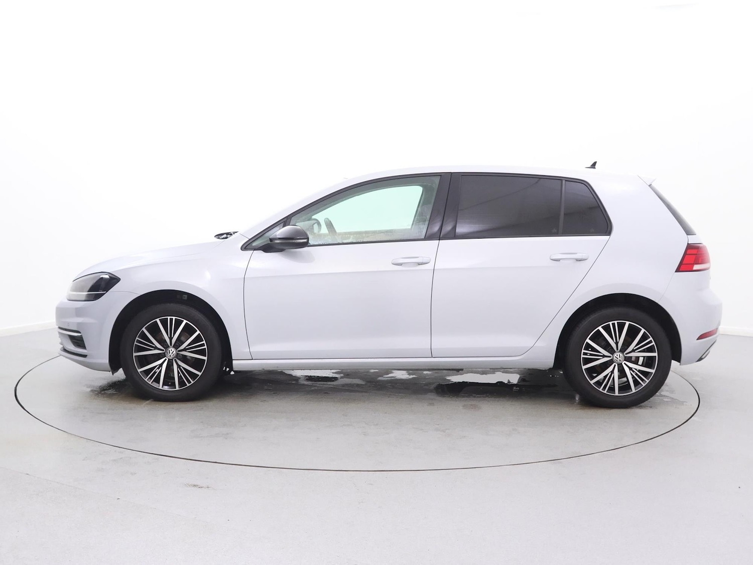 Used Volkswagen Golf 2018 for sale - 77206715: Photo 4