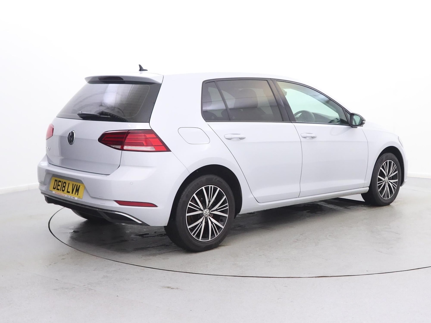 Used Volkswagen Golf 2018 for sale - 77206715: Photo 5