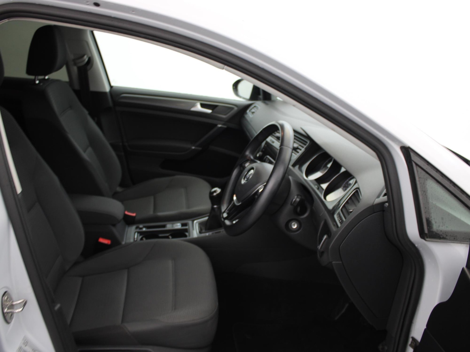 Used Volkswagen Golf 2018 for sale - 77206715: Photo 9