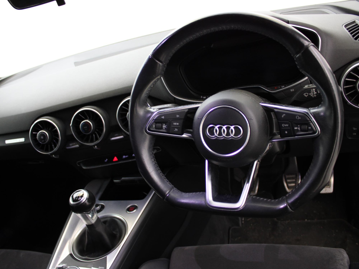 Used Audi TT 2016 for sale - 76692301: Photo 13