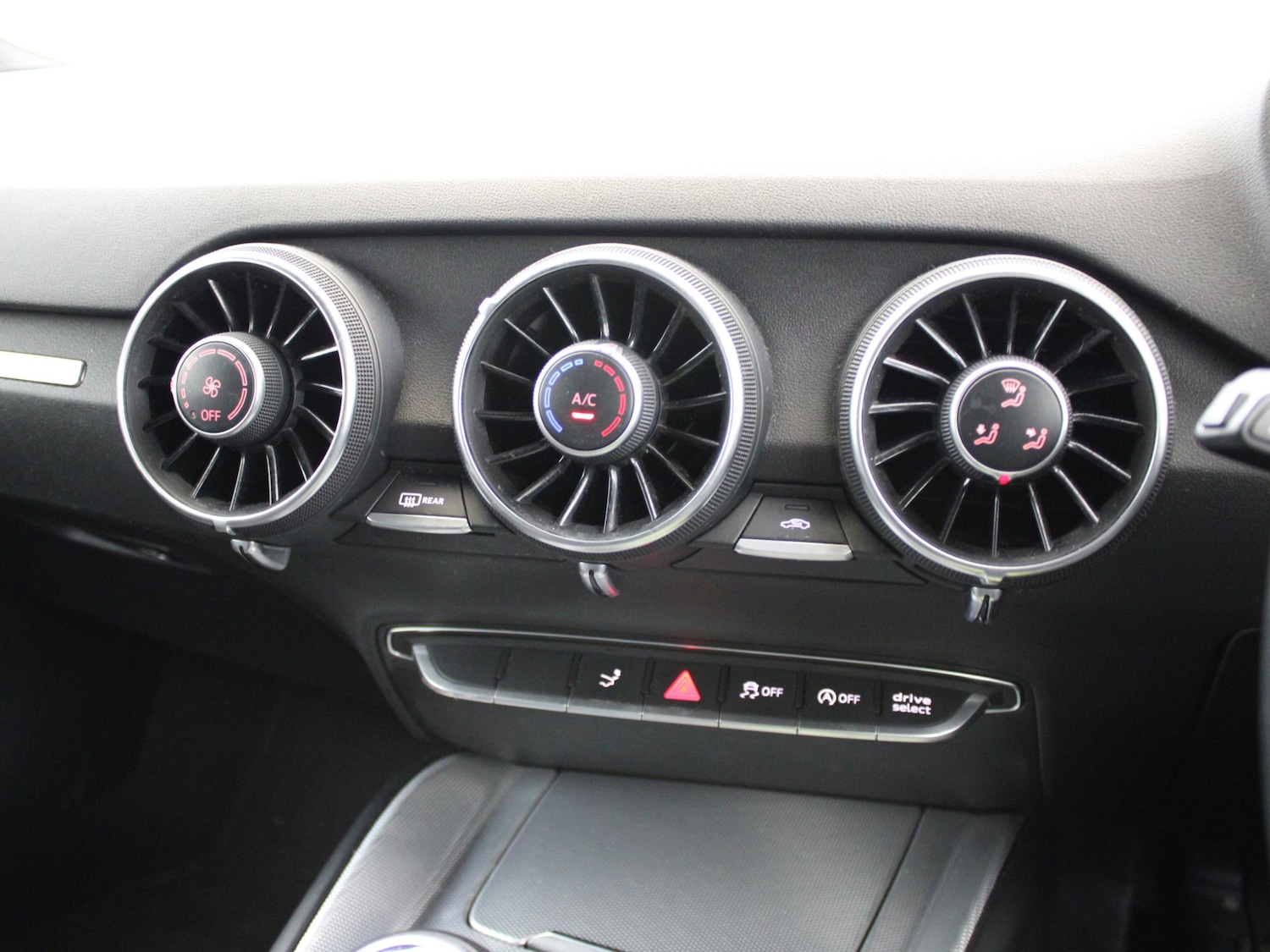 Used Audi TT 2016 for sale - 76692301: Photo 21