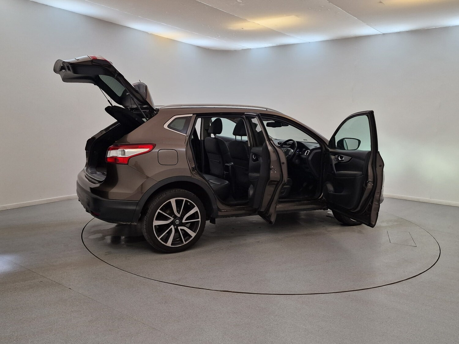 Used Nissan Qashqai 2014 for sale - 76411621: Photo 38