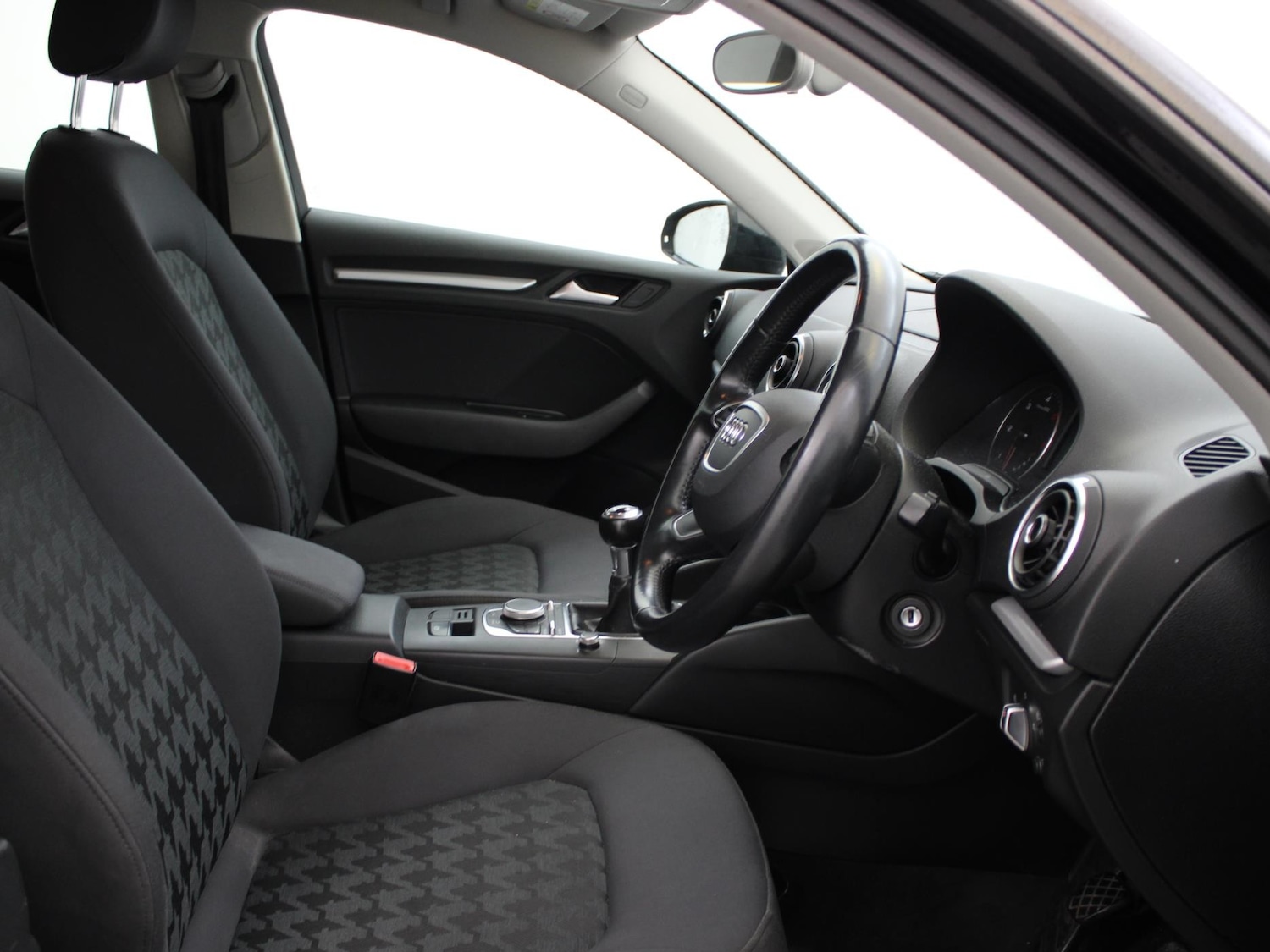 Used Audi A3 2014 for sale - 77535206: Photo 9