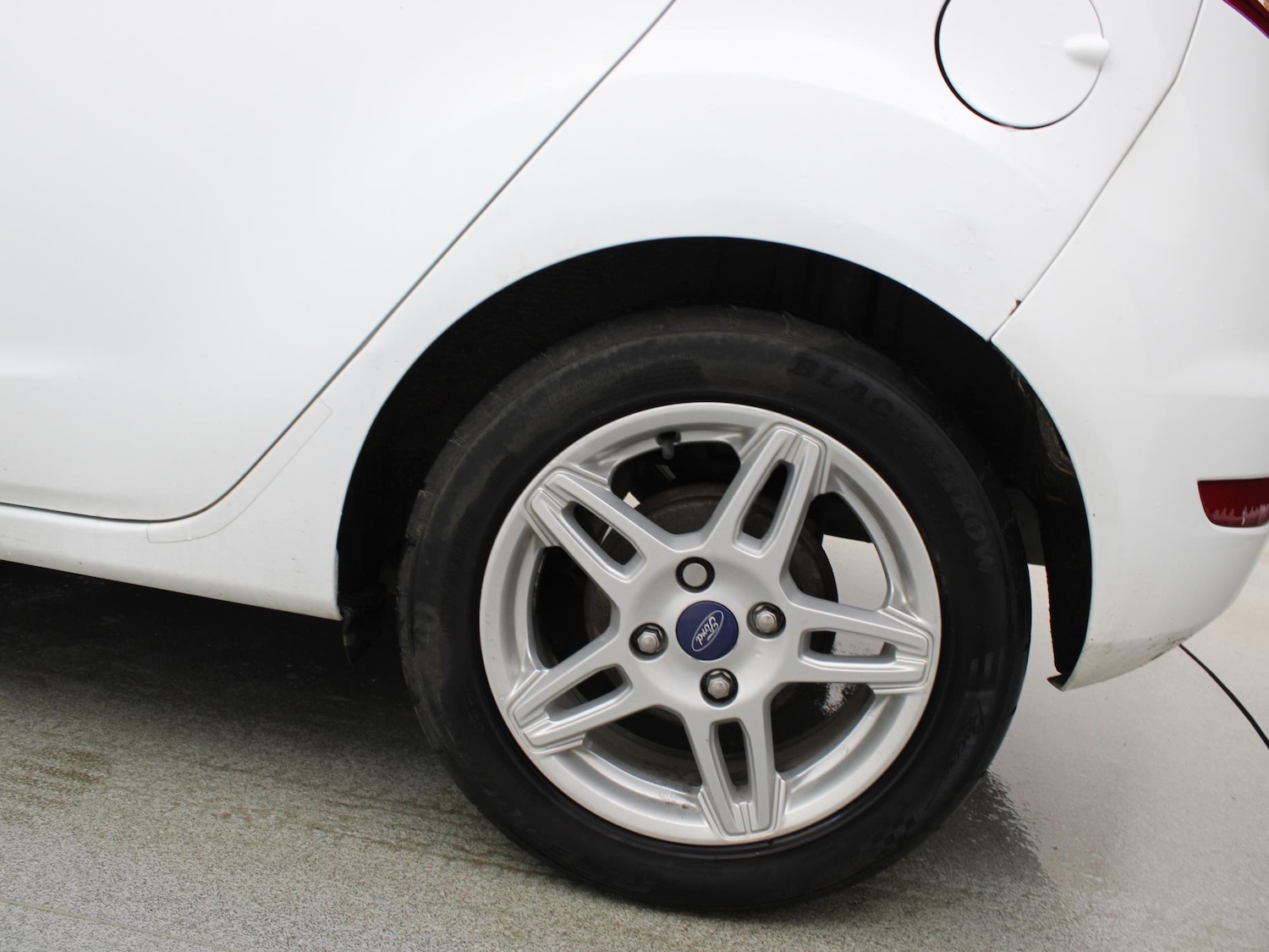 Used Ford Fiesta 2014 for sale - 77099672: Photo 24