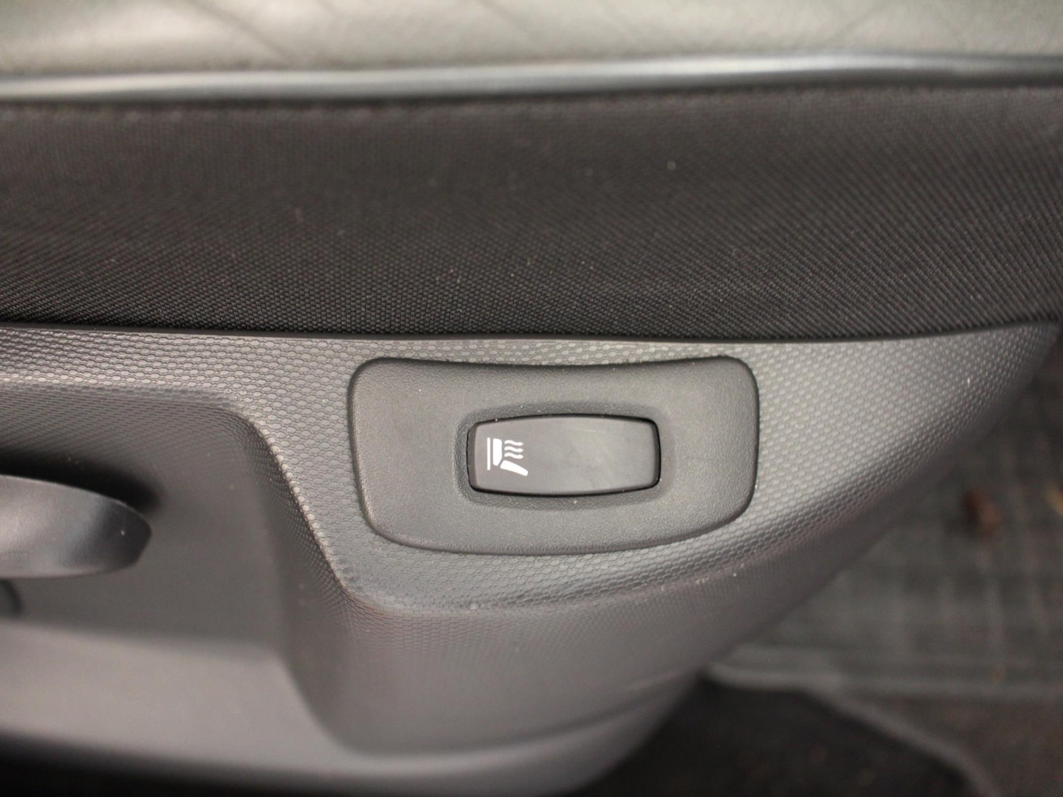 Used Renault Captur 2015 for sale - 76553585: Photo 10