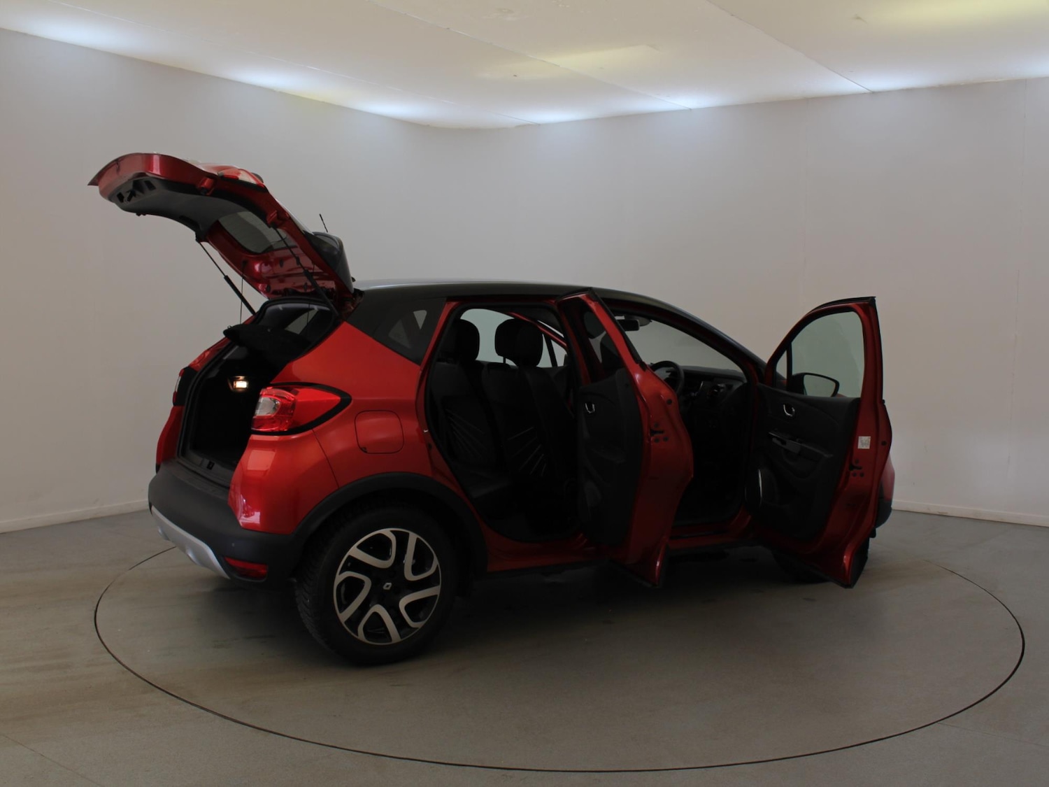 Used Renault Captur 2015 for sale - 76553585: Photo 40