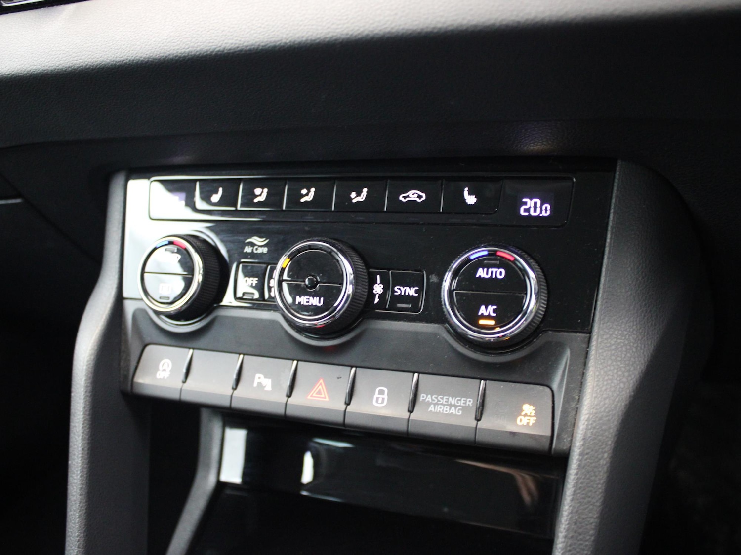 Used Skoda Karoq 2022 for sale - 77348504: Photo 29