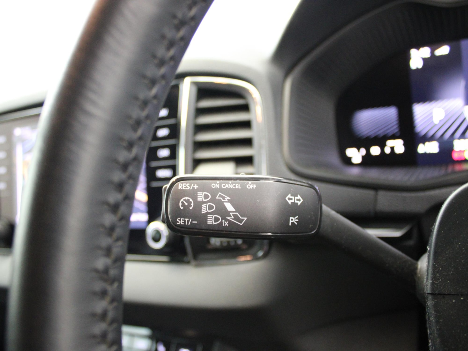 Used Skoda Karoq 2022 for sale - 77348504: Photo 35