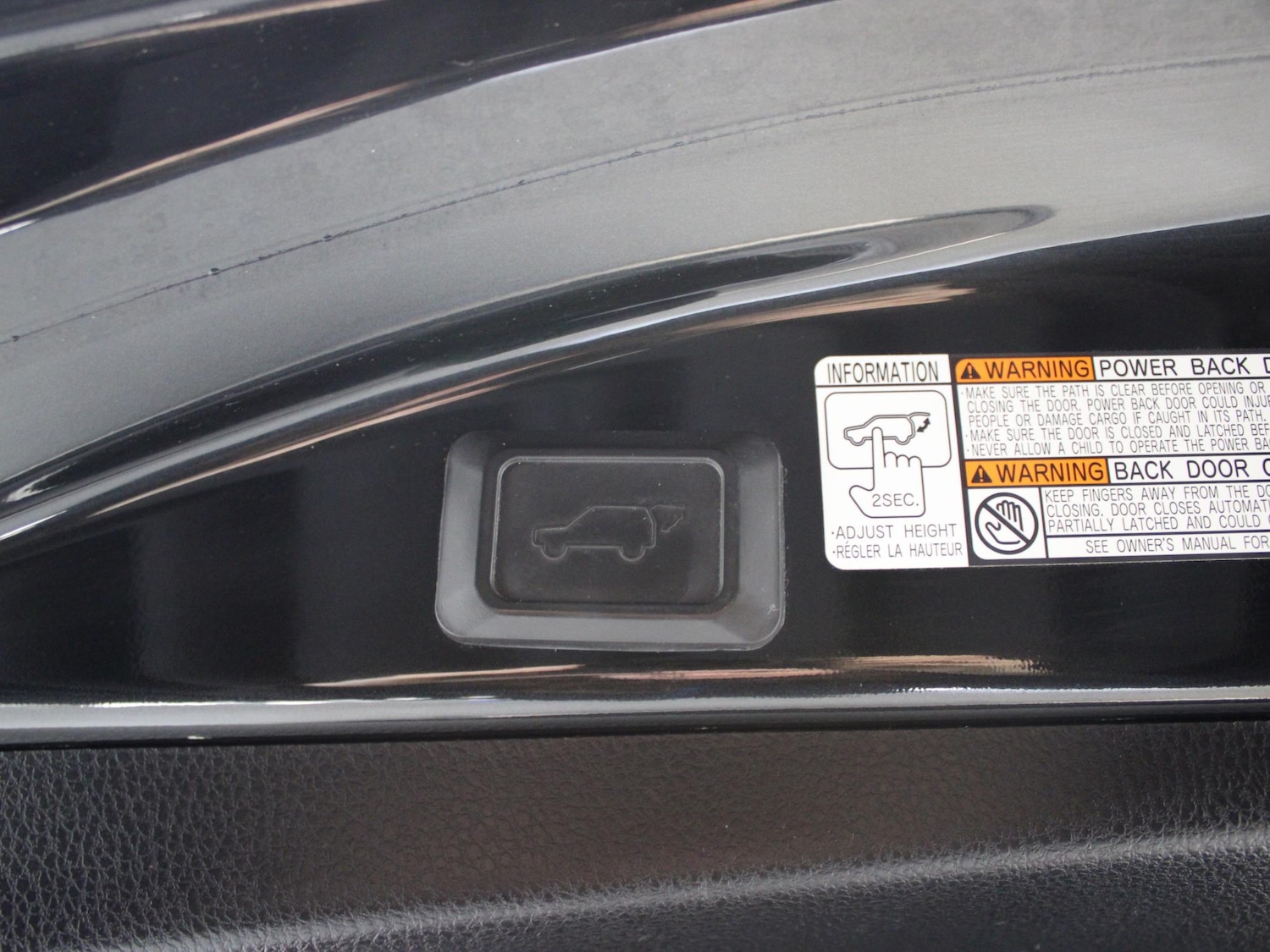 Used Toyota RAV4 2017 for sale - 76755380: Photo 43