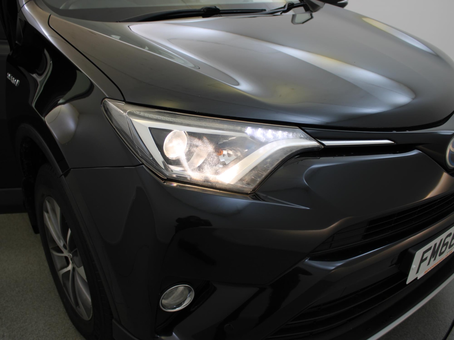 Used Toyota RAV4 2017 for sale - 76755380: Photo 46