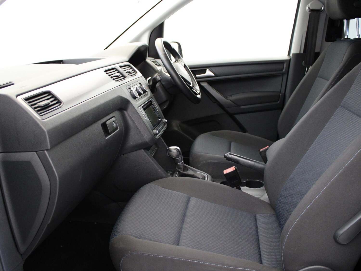 Used Volkswagen Caddy Maxi Life 2019 for sale - 77415226: Photo 11