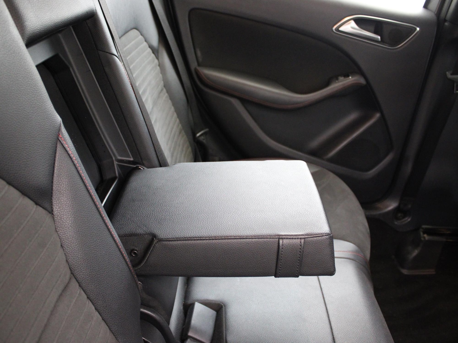 Used Mercedes-Benz B Class 2017 for sale - 77601582: Photo 13