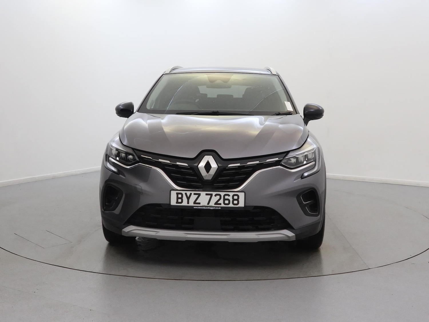 Used Renault Captur 2022 for sale - 76502888: Photo 2