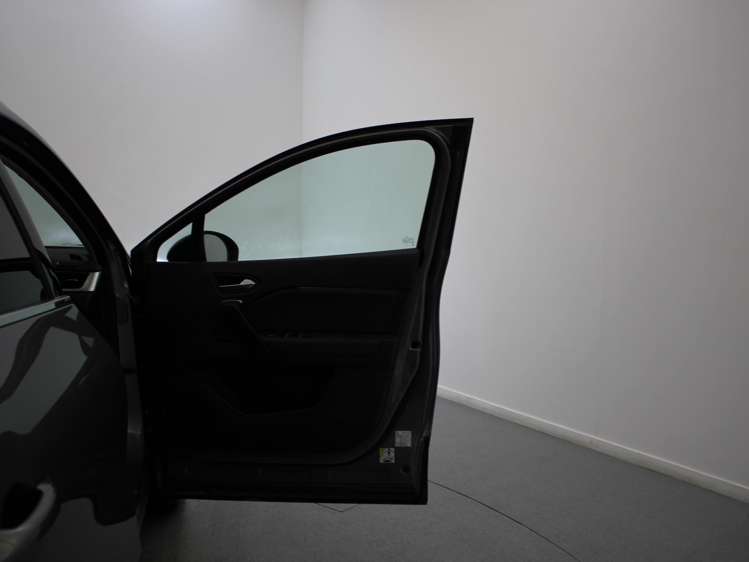 Used Renault Captur 2022 for sale - 76502888: Photo 29