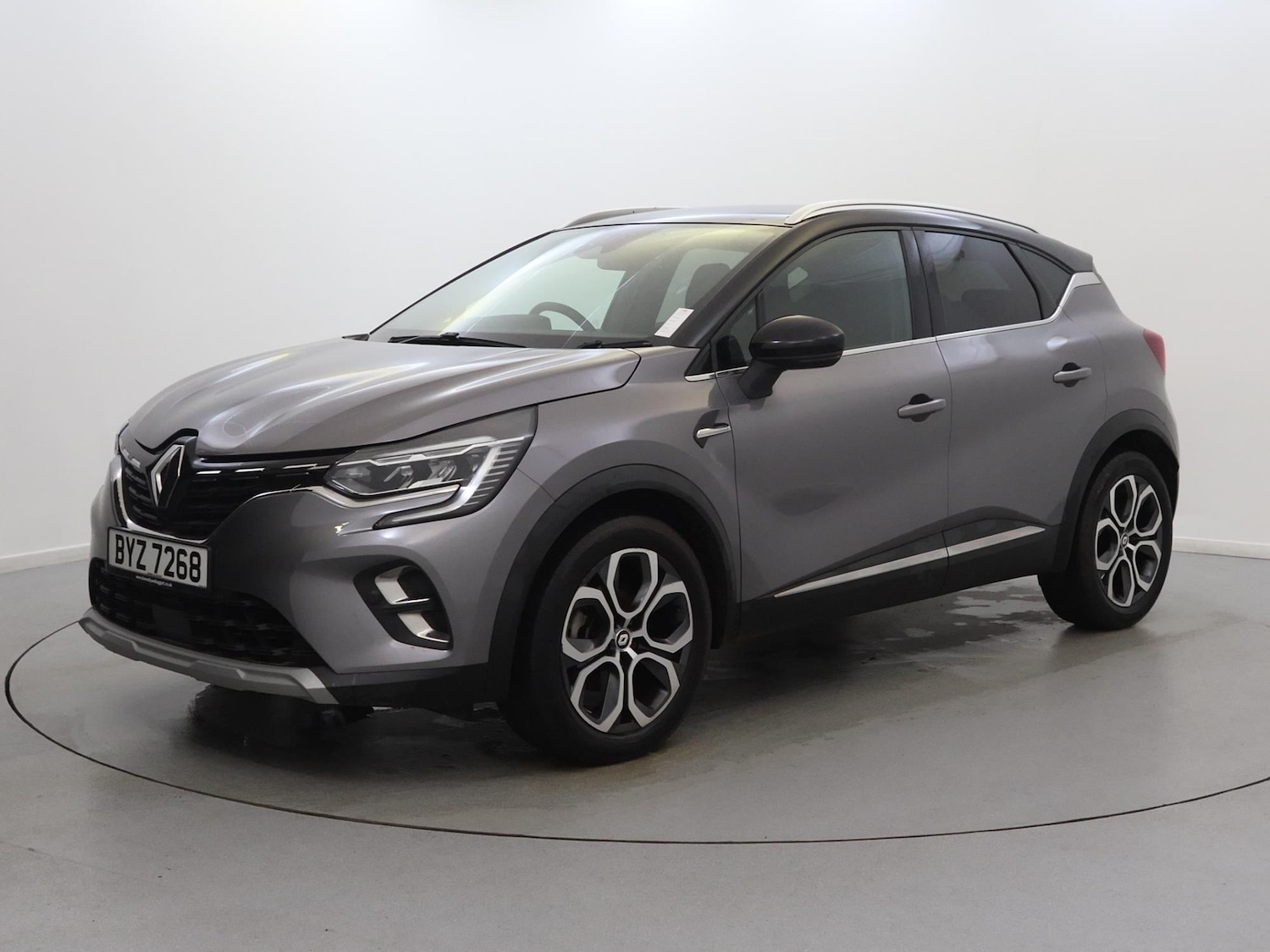 Used Renault Captur 2022 for sale - 76502888: Photo 3