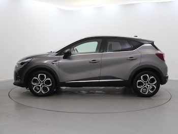 Used Renault Captur 2022 for sale - 76502888: Photo