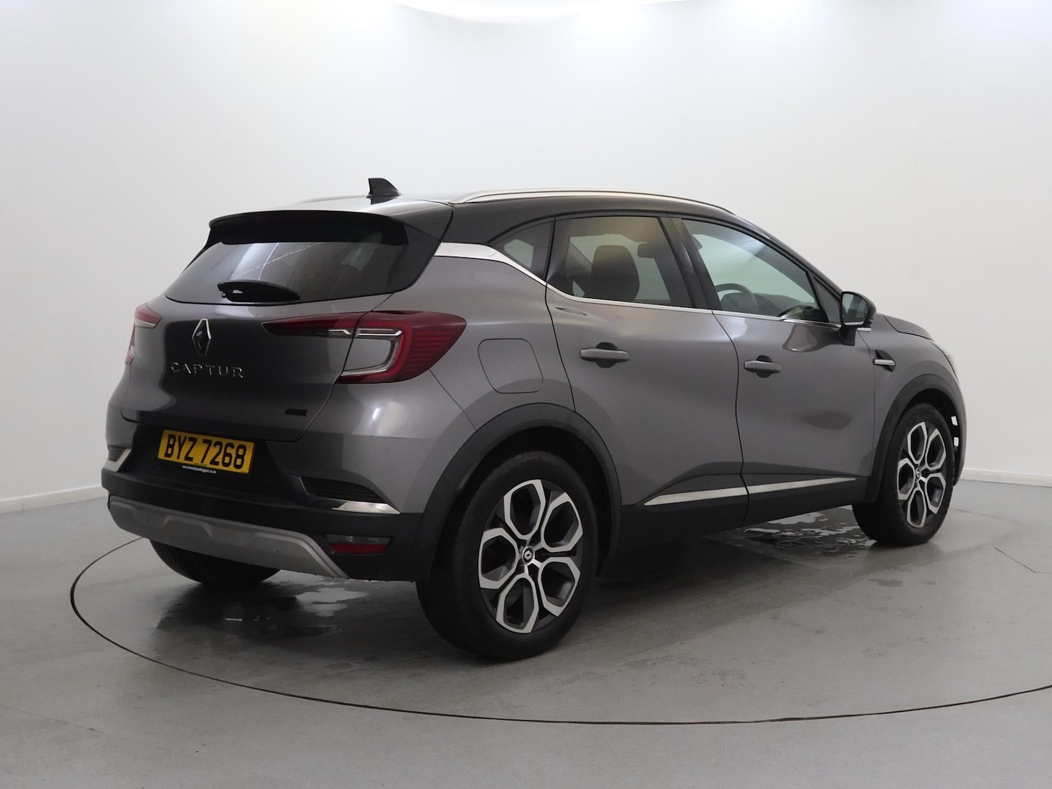 Used Renault Captur 2022 for sale - 76502888: Photo 5
