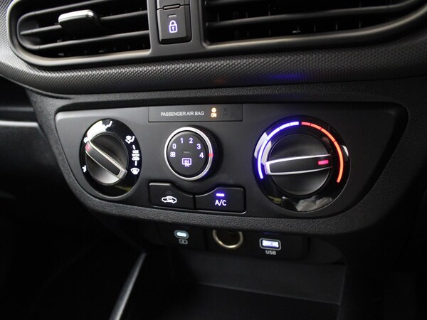 Used Hyundai i10 2024 for sale - 76047403: Photo 26