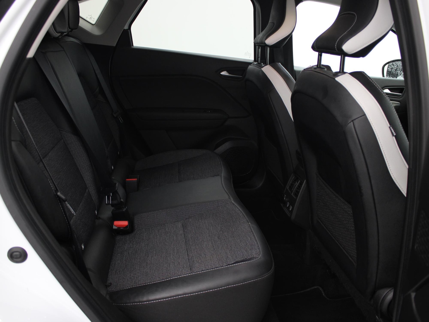 Used Renault Captur 2022 for sale - 76515823: Photo 12