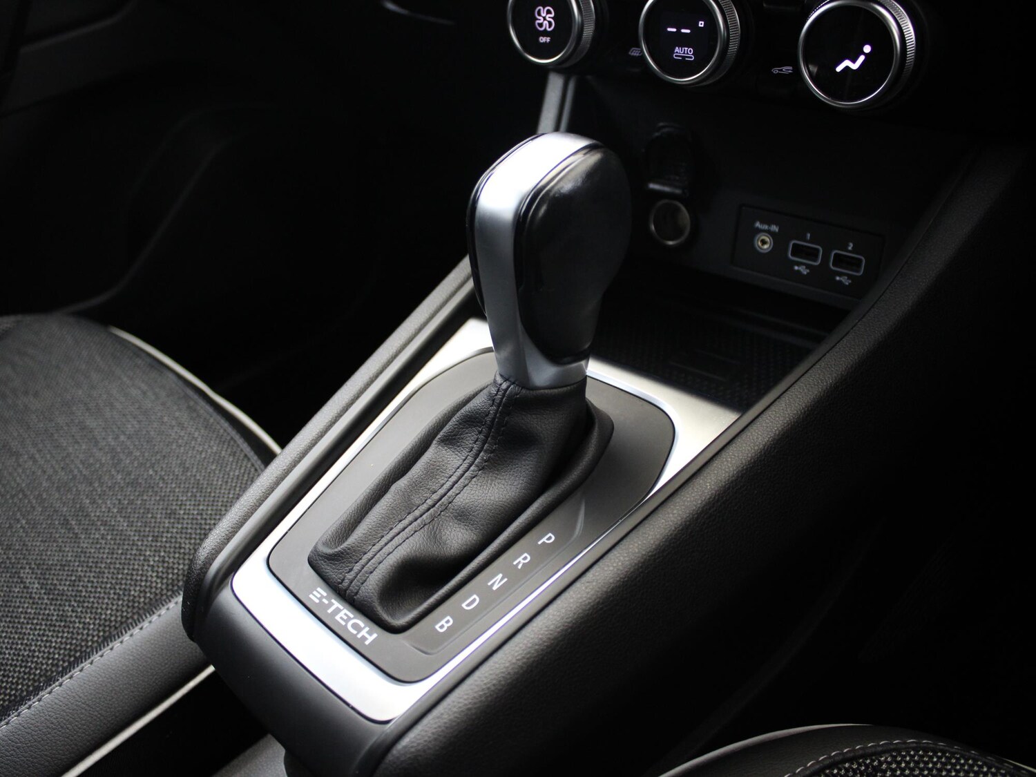 Used Renault Captur 2022 for sale - 76515823: Photo 31