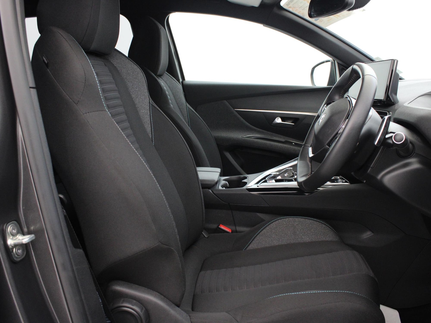 Used Peugeot 3008 2024 for sale - 76274709: Photo 9