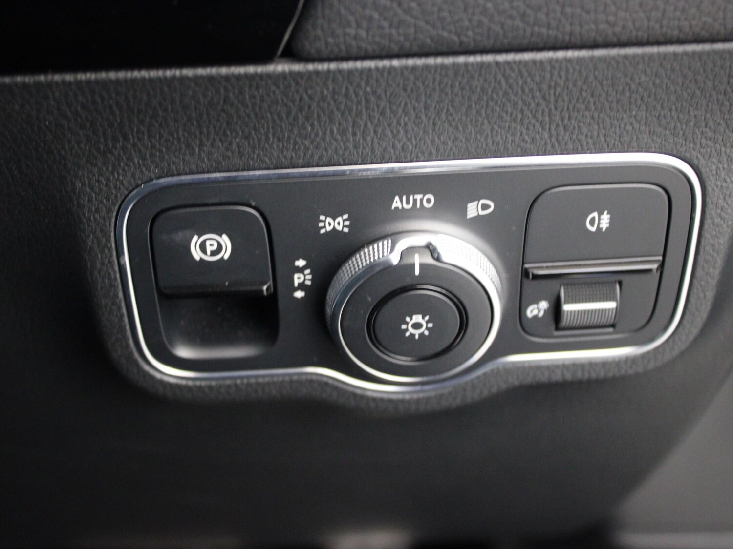 Used Mercedes-Benz EQA 2021 for sale - 77758370: Photo 39