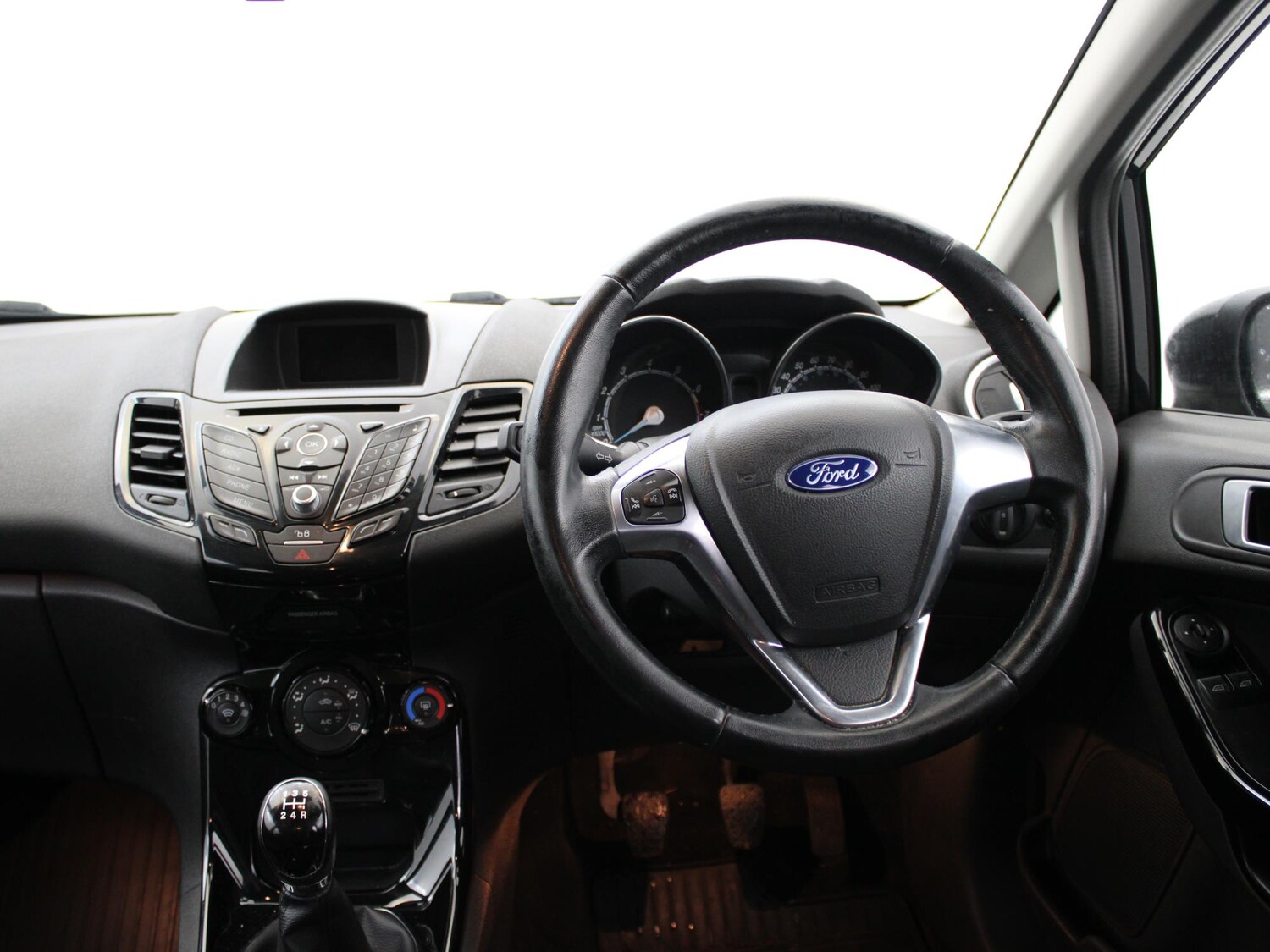 Used Ford Fiesta 2016 for sale - 77842990: Photo 11