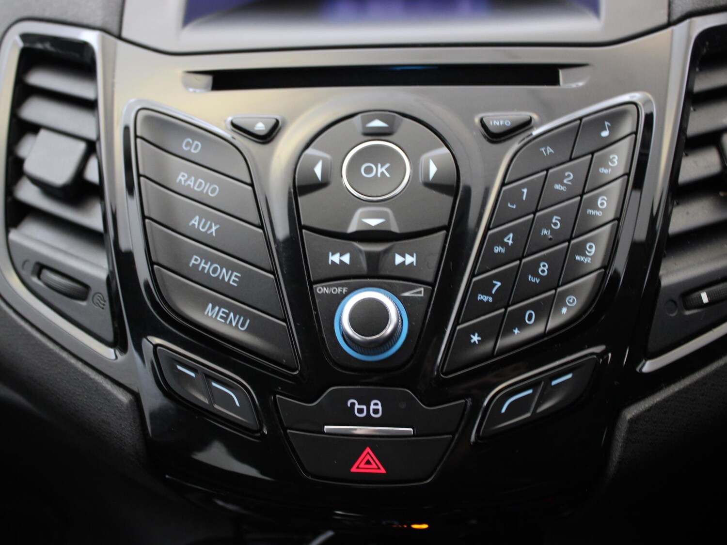 Used Ford Fiesta 2016 for sale - 77842990: Photo 18