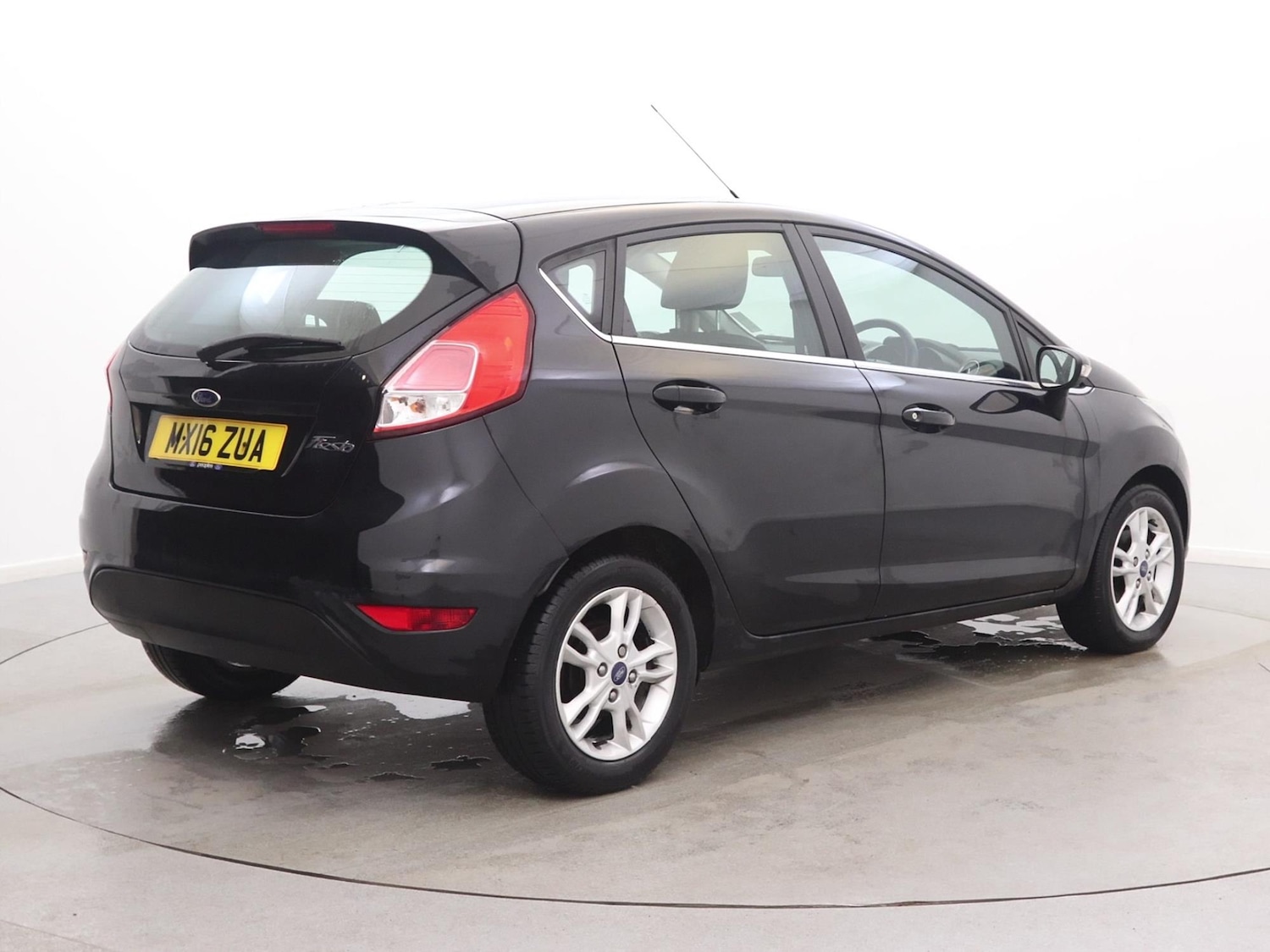Used Ford Fiesta 2016 for sale - 77842990: Photo 5