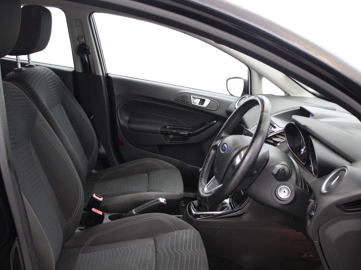 Used Ford Fiesta 2016 for sale - 77842990: Photo 9