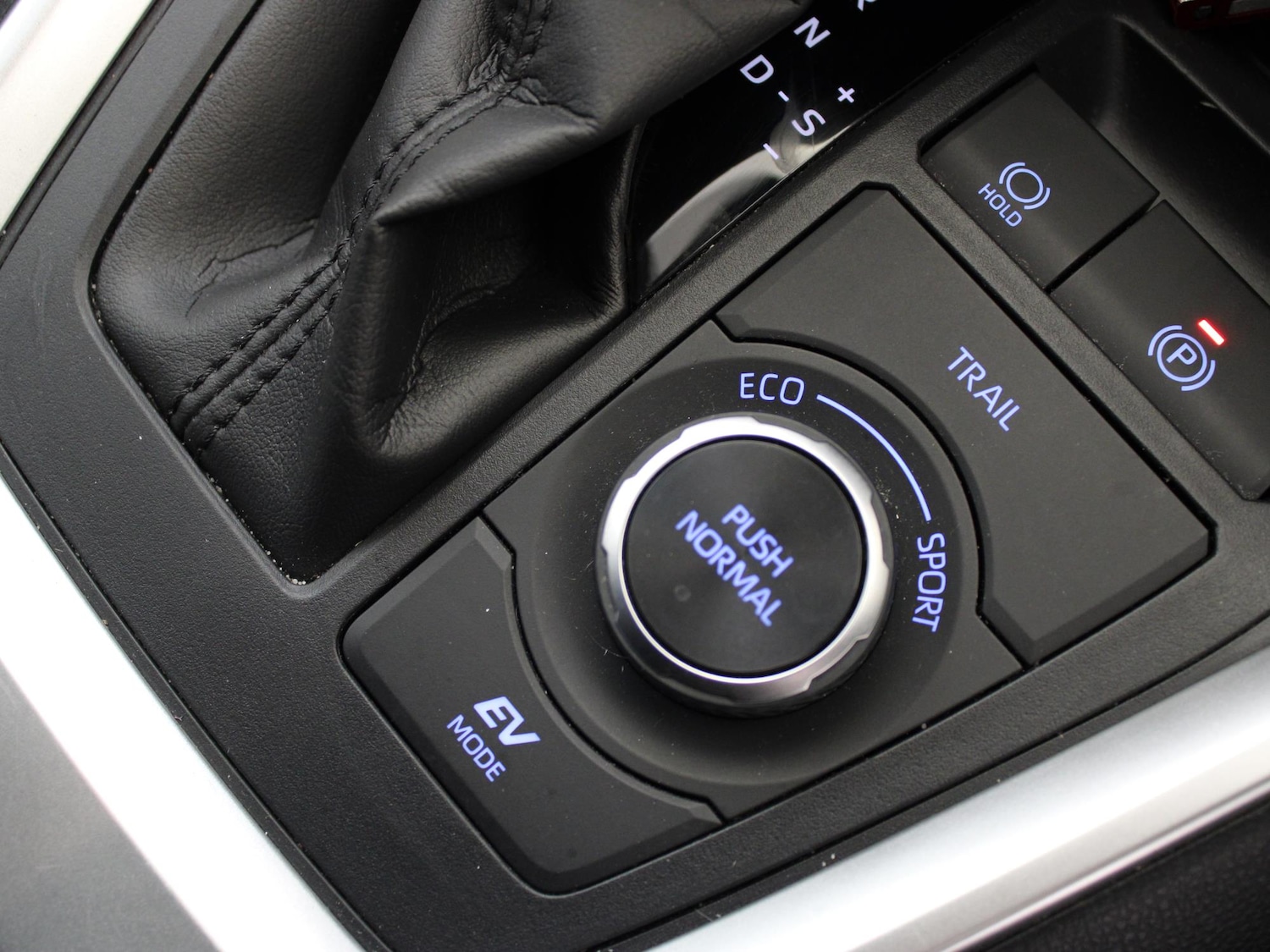 Used Toyota RAV4 2020 for sale - 76844617: Photo 19