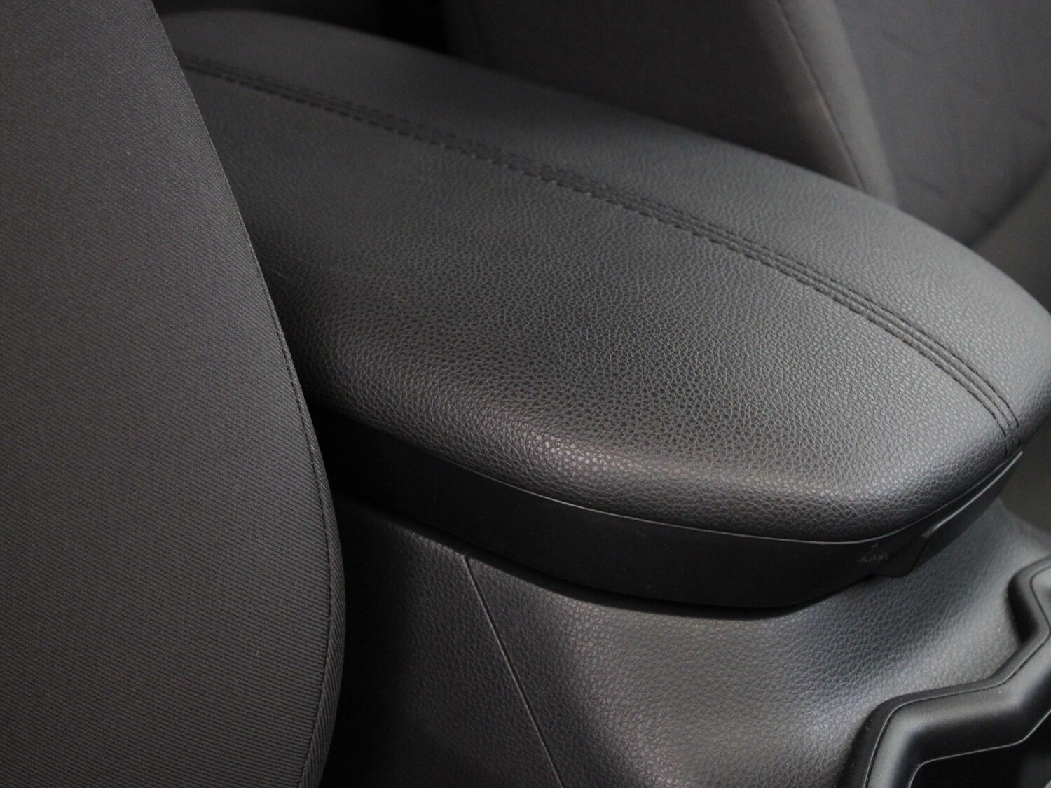 Used Toyota RAV4 2020 for sale - 76844617: Photo 21