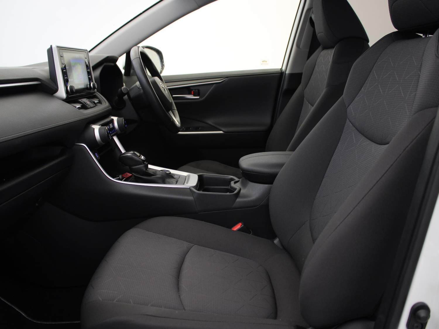 Used Toyota RAV4 2020 for sale - 76844617: Photo 8