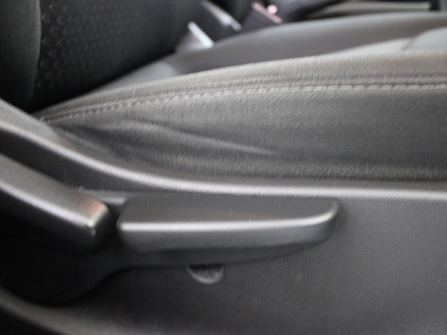 Used Vauxhall Viva 2016 for sale - 77240120: Photo 10