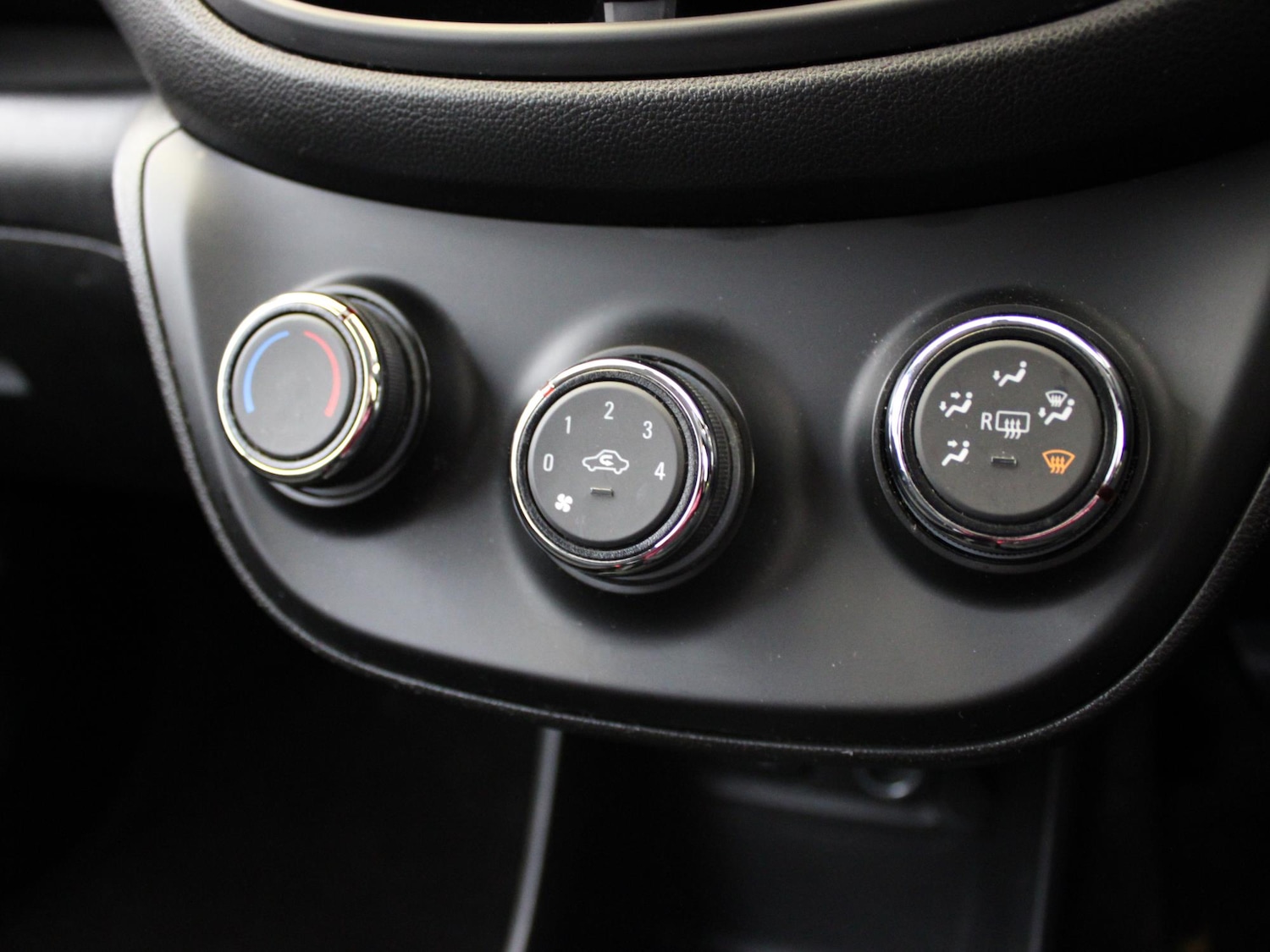 Used Vauxhall Viva 2016 for sale - 77240120: Photo 23