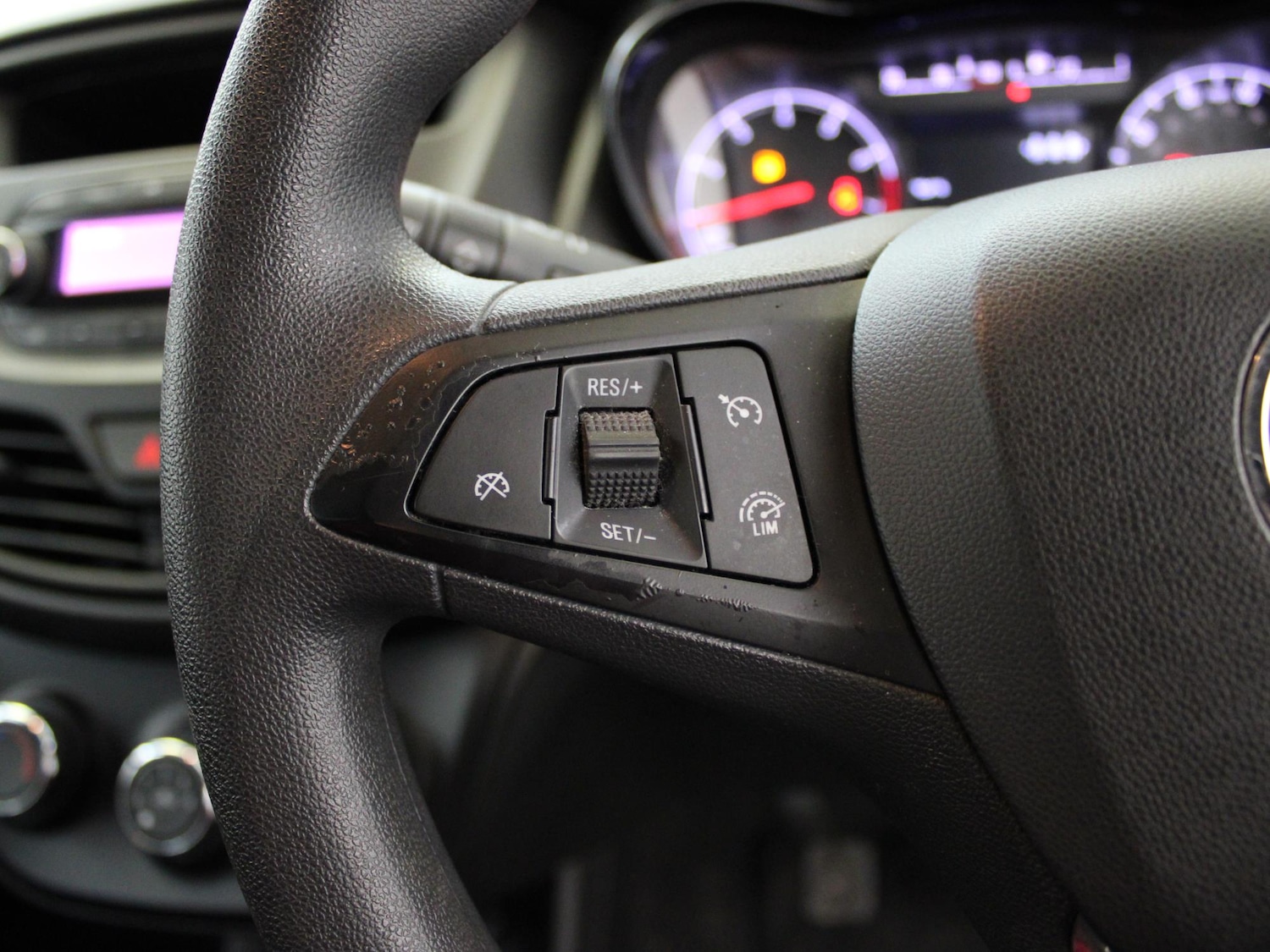 Used Vauxhall Viva 2016 for sale - 77240120: Photo 28