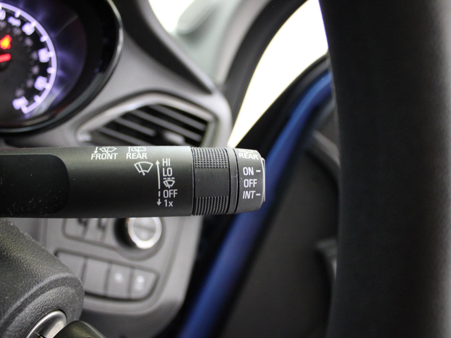 Used Vauxhall Viva 2016 for sale - 77240120: Photo 31