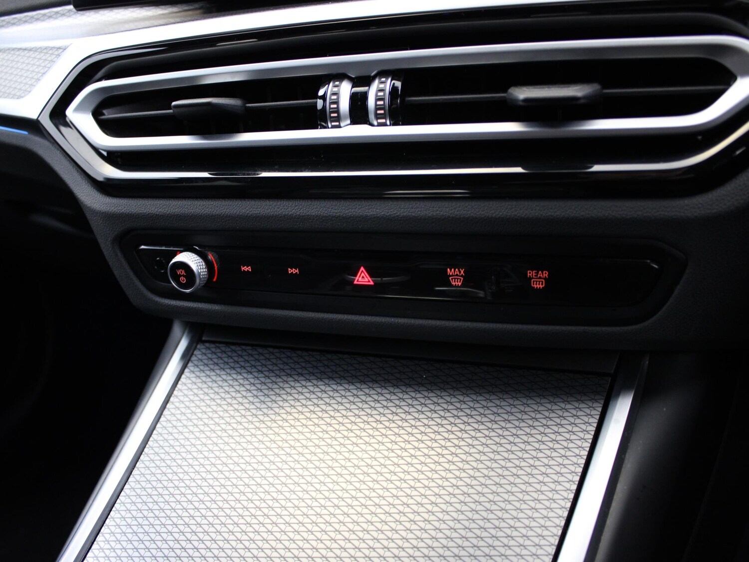 Used BMW 3 Series 2022 for sale - 76692297: Photo 30