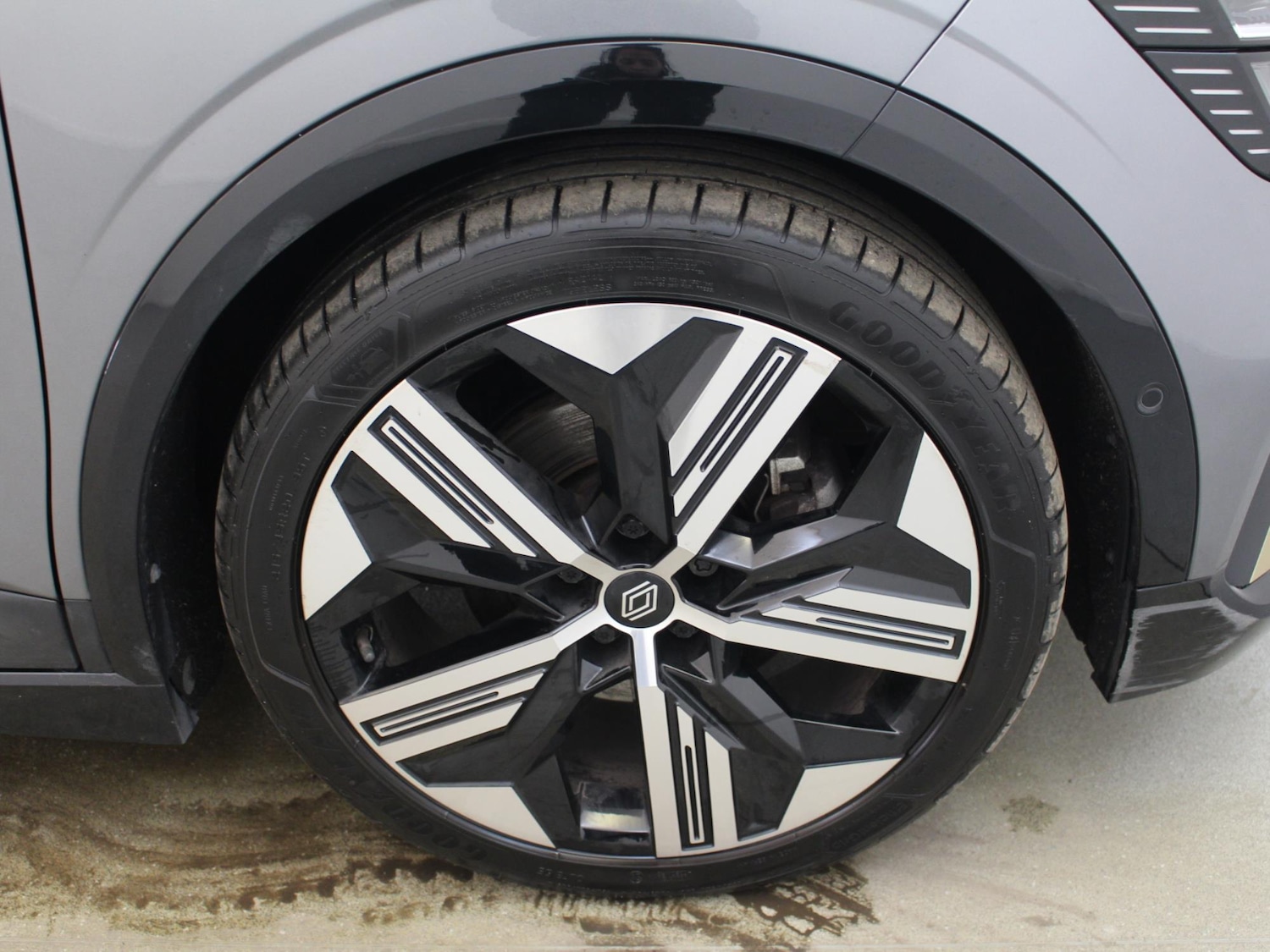 Used Renault Megane E Tech 2023 for sale - 77398023: Photo 29