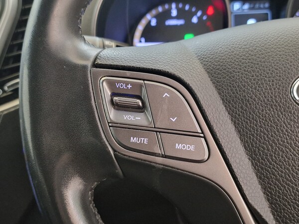 Used Hyundai Santa Fe 2016 for sale - 76219987: Photo 26