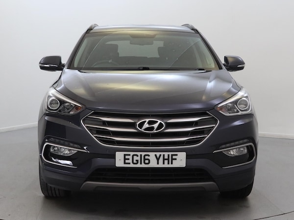 Used Hyundai Santa Fe 2016 for sale - 76219987: Photo 2