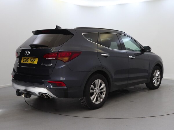 Used Hyundai Santa Fe 2016 for sale - 76219987: Photo 5